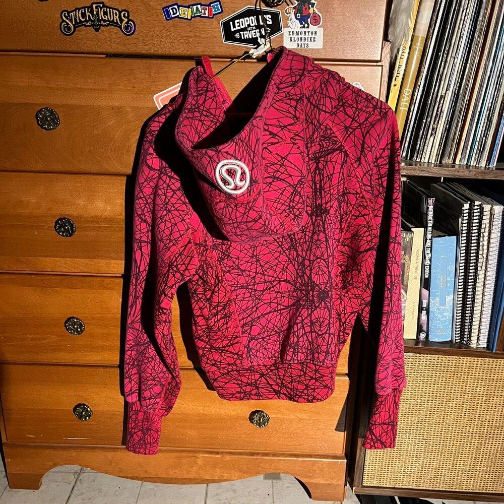 Lululemon Athletica Hoodie – Size 6